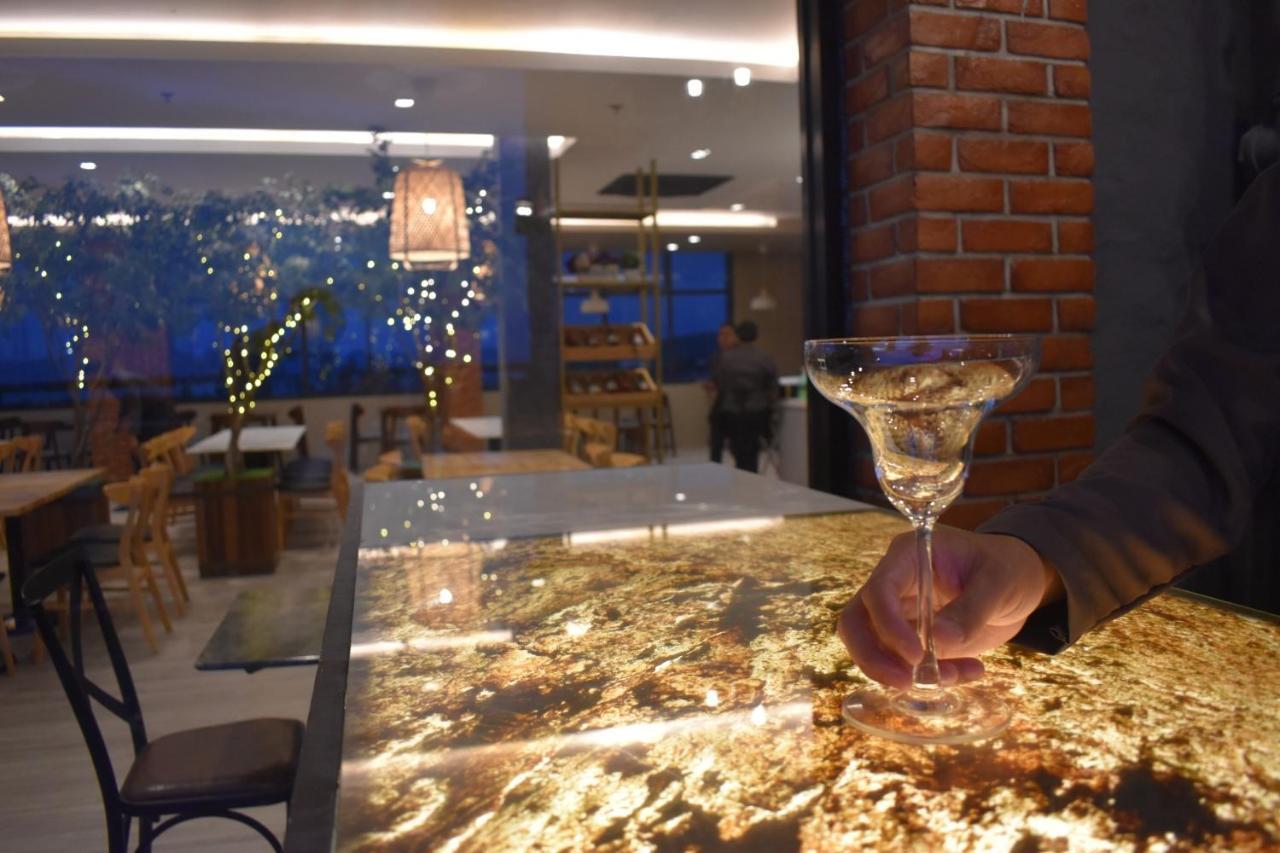 West Prime Hotel Calbayog Luaran gambar